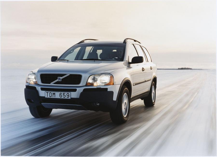  Volvo XC90 2010 года  (фото 7 из 17)